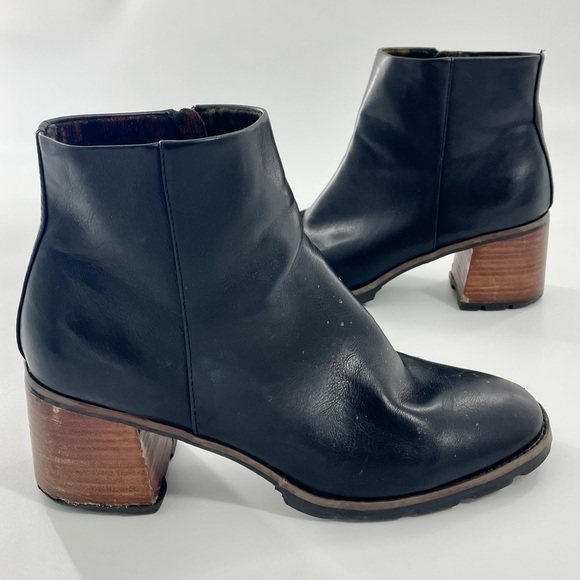 Kork-Ease Korks Chandler Black Chunky heel Bootie Women’s Size  8.5 Boots - Picture 1 of 16